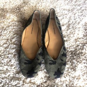 Lucky Brand Camo Flats